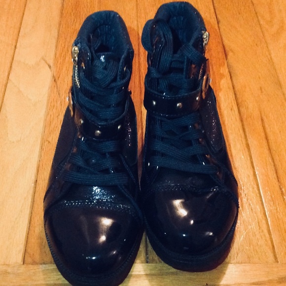 One on One Sparkly High Tops - Picture 3 of 4